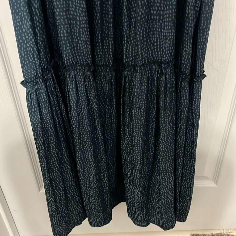 On 34th short sleeve blue dress with tie in the front size medium - Picture 10 of 12